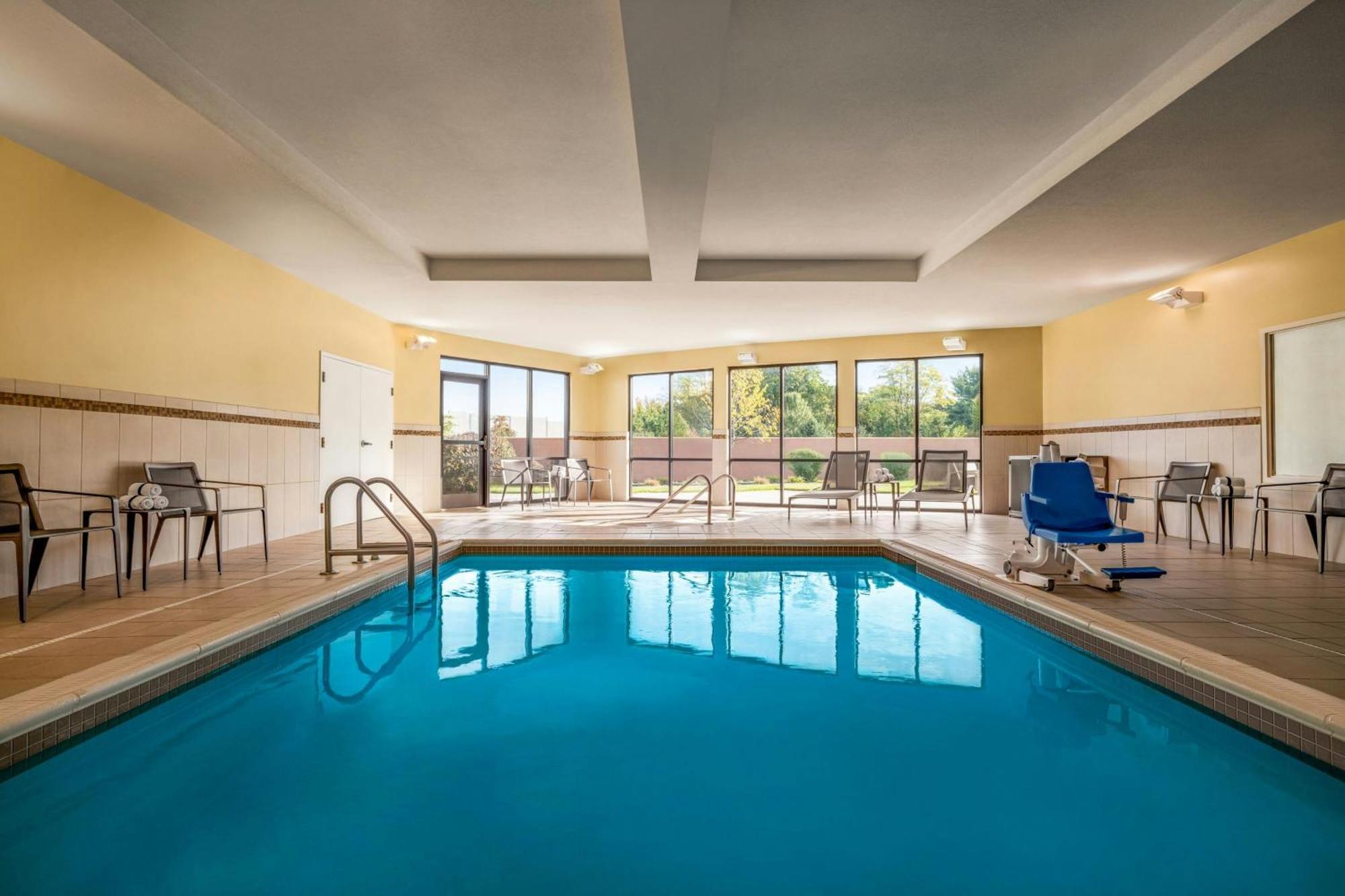 Courtyard Mt. Holly Westampton Hotel Exterior foto