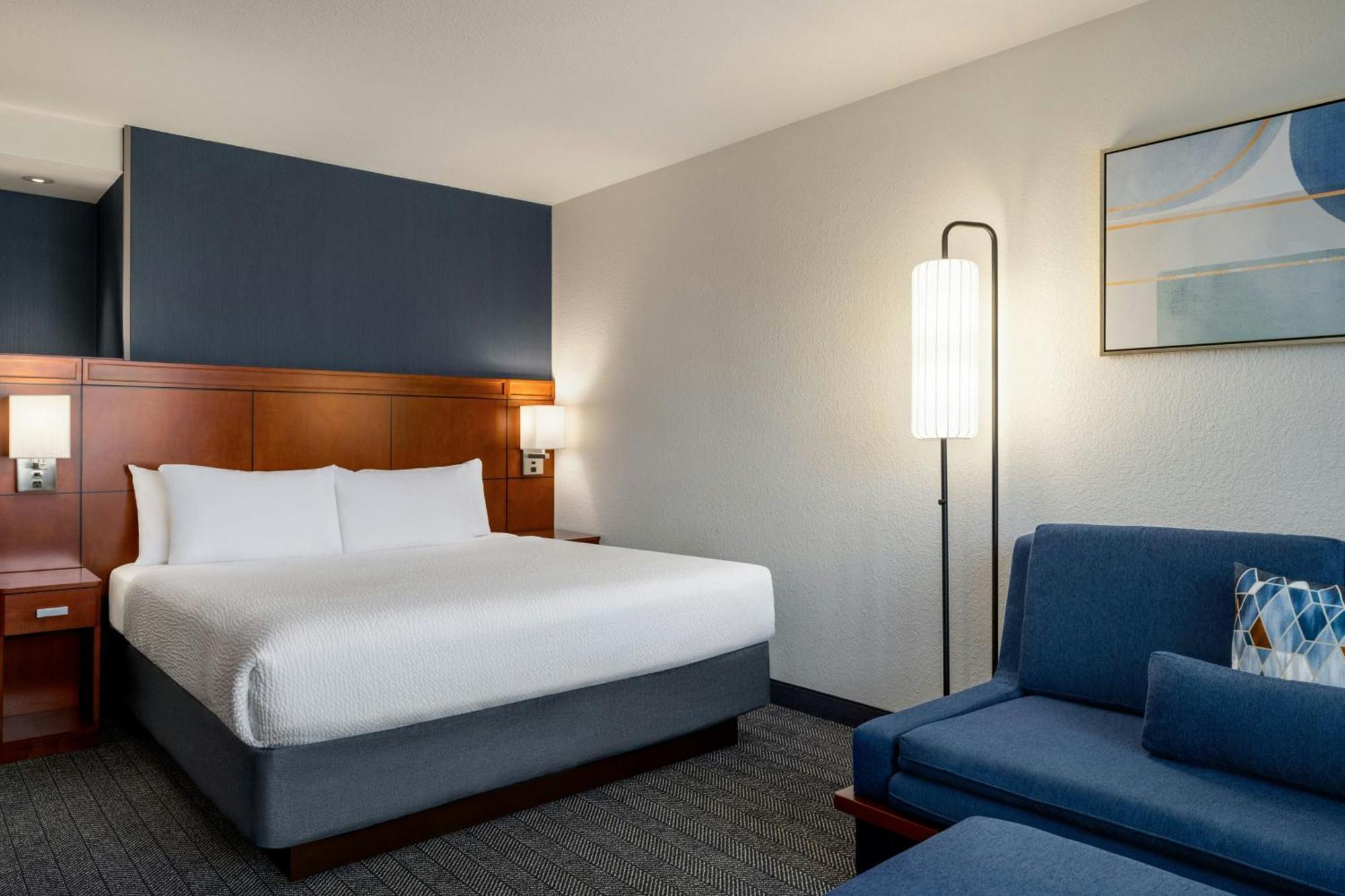 Courtyard Mt. Holly Westampton Hotel Exterior foto
