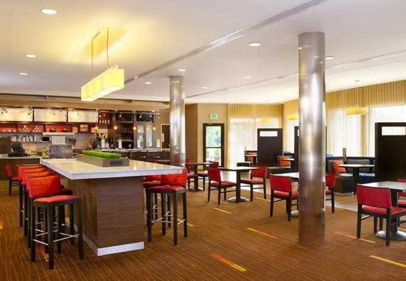 Courtyard Mt. Holly Westampton Hotel Exterior foto